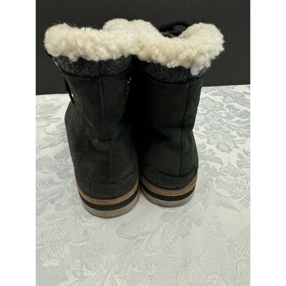 Sorel Size 9 Sneakchic Alpine Holiday Shearling Waterproof Cold Weather‎ Boots - Picture 6 of 16